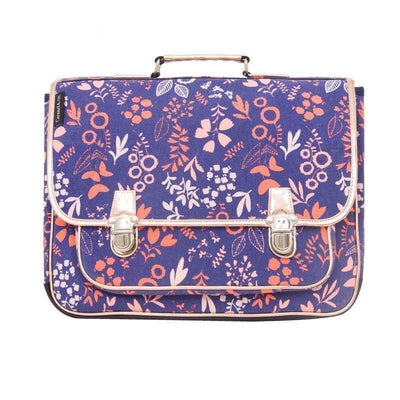 This large satchel is designed by Caramel & Cie.It will be perfect to accompany your child in her primary school life.