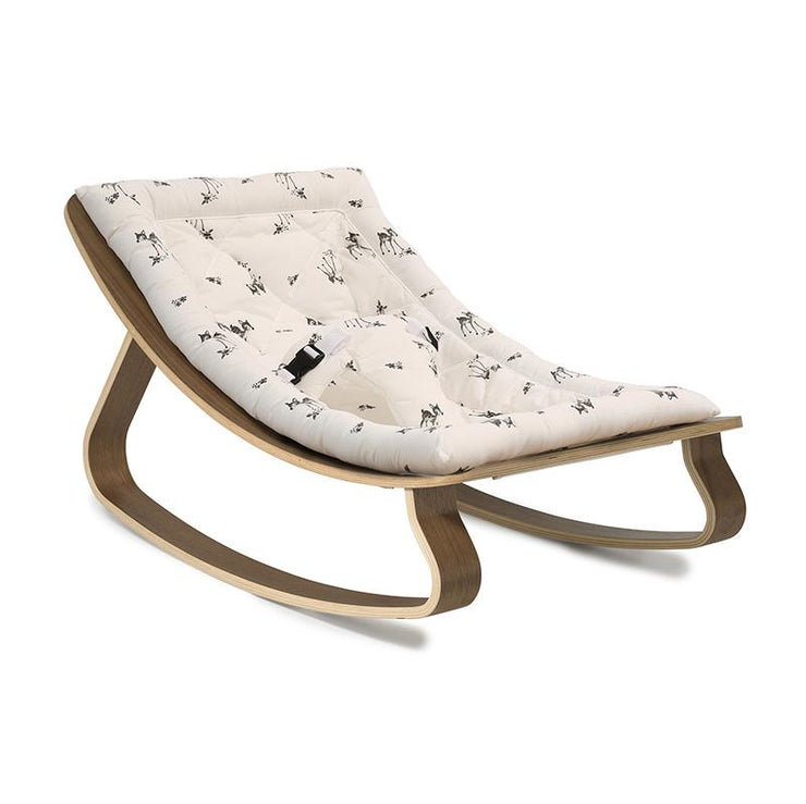 This adorable baby rocker from Charlie Crane will let you keep your little one close while still being comfortably settled. An essential you don't want to miss!