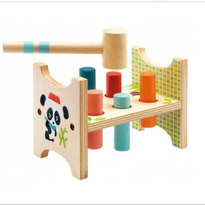 Created by Djeco this nice wooden game is a hammering game perfect to develop moto skills and agility.