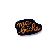 Embroidered brooch - Ma biche