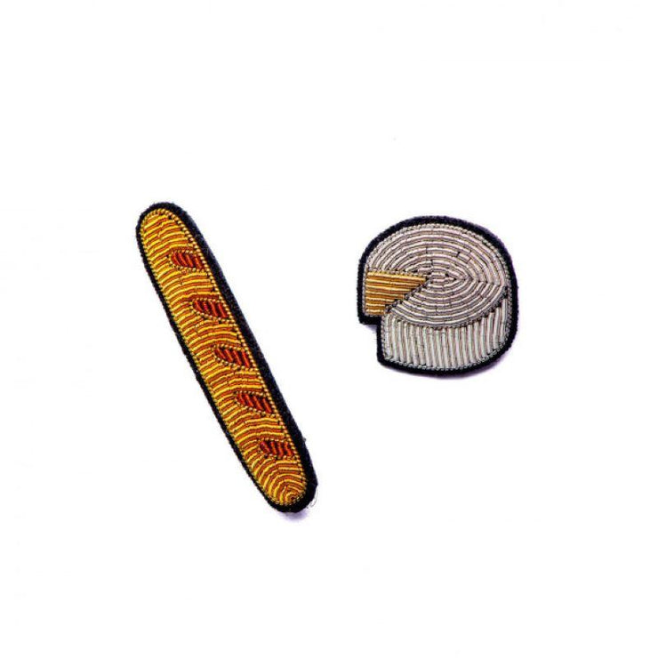 Embroidered brooch - French kit
