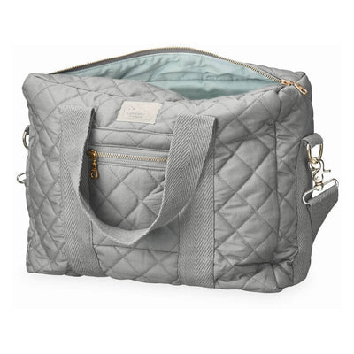 This lovely diaper bag in organic cotton by Cam Cam Copenhagen is perfect to carry all your little one's stuffs easily. It has large straps and multiple pockets