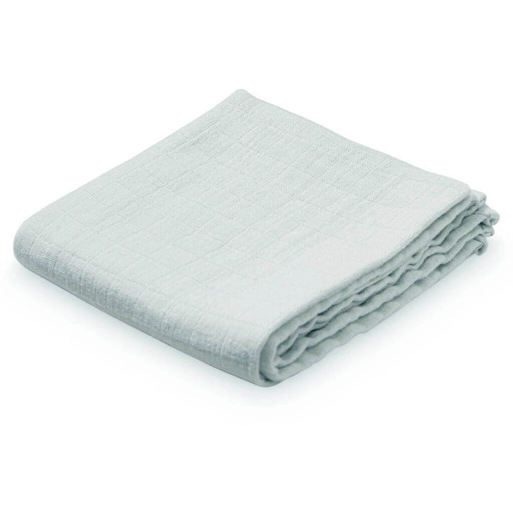 This lovely diaper created by Cam Cam Copenhagen is made from organic cotton. We love its softness and lovely mint color. A must-have for baby