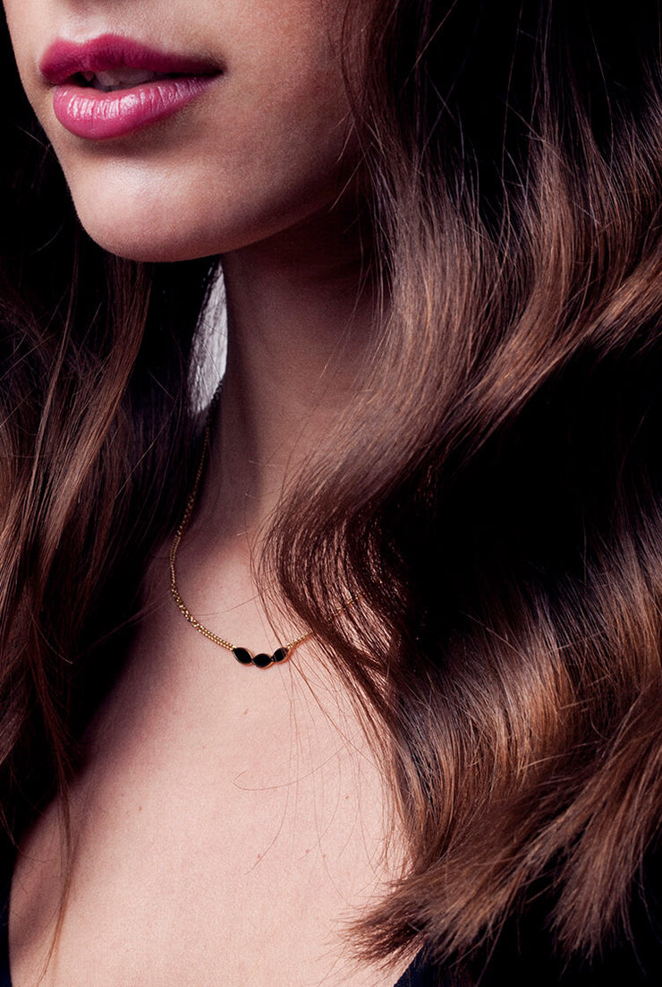 Brook necklace - Black