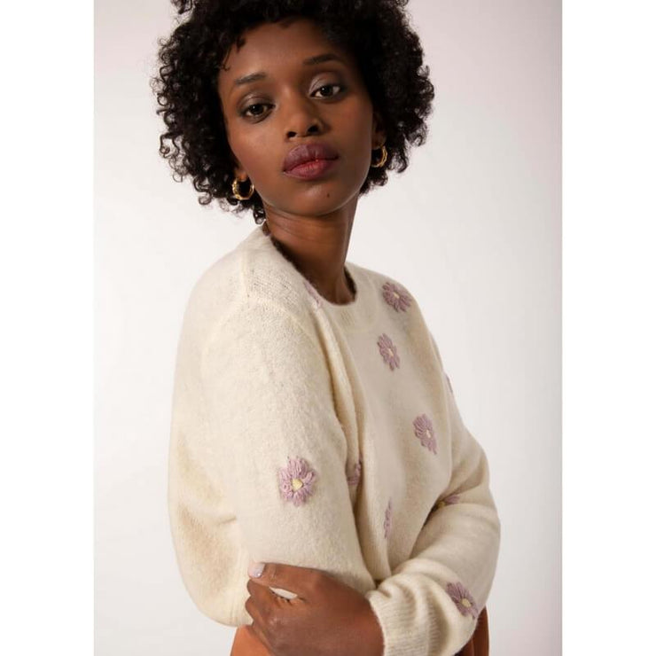 pull-for-women-white-with-flowers-design-FRNCH