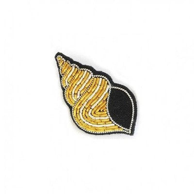 MACON & LESQUOY - Hand embroidered brooch - Golden whelk