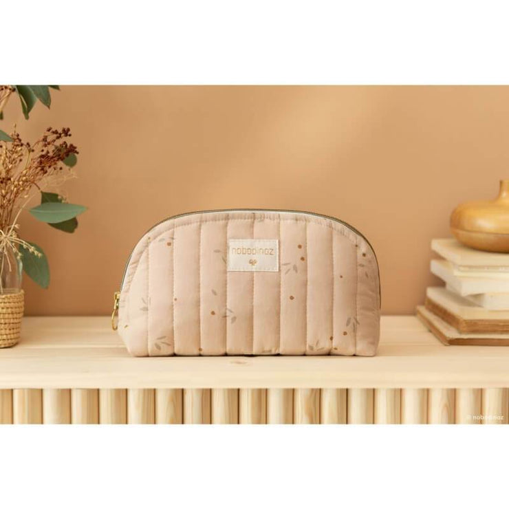 nobodinoz-toiletry-kit-for-holidays-dune