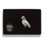 Embroidered brooch - Pigeon