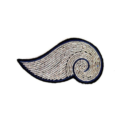 MACON & LESQUOY - Hand embroidered brooch - Silver wave