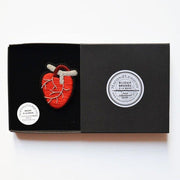 MACON & LESQUOY - Hand embroidered brooch - Sweet Heart - Box